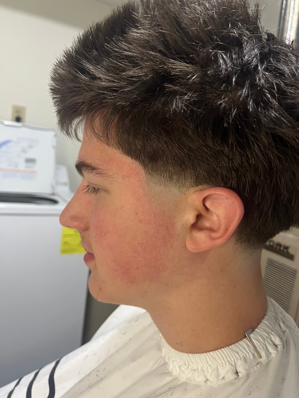 Spiky textured cut, side profile